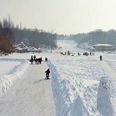 長(zhǎng)春日月潭冰雪樂(lè)園